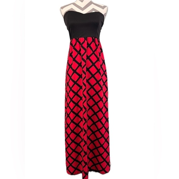 Fascination Red & Black Trellis Print Strapless Maxi Dress - Size M - Picture 6 of 9